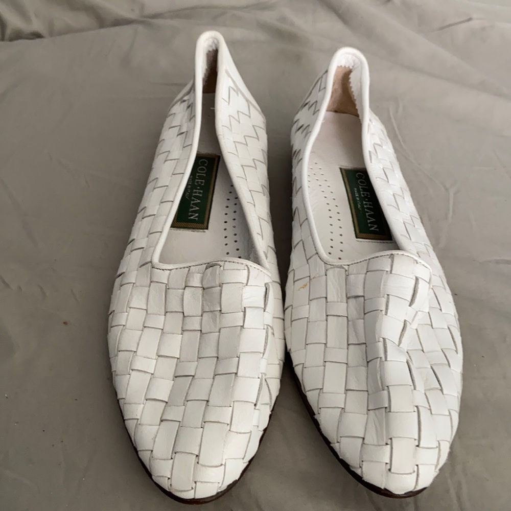 Cole Haan White woven leather shoes size 8 1/2 B